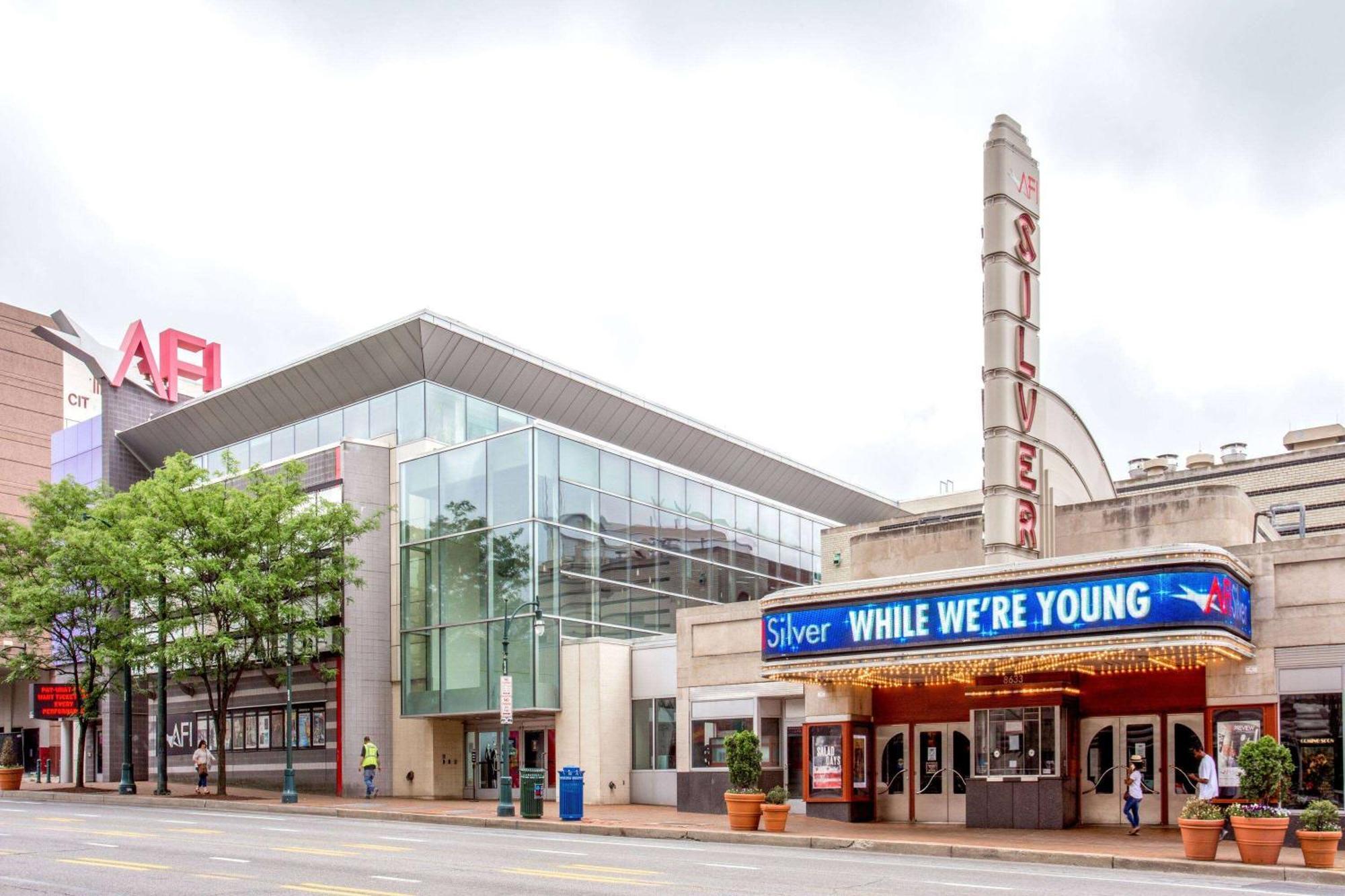 Travelodge By Wyndham Silver Spring Exterior photo