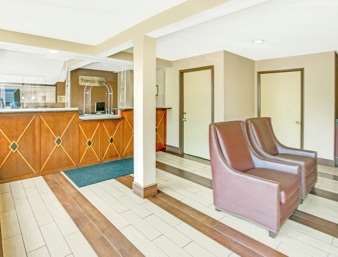 Travelodge By Wyndham Silver Spring Interior photo
